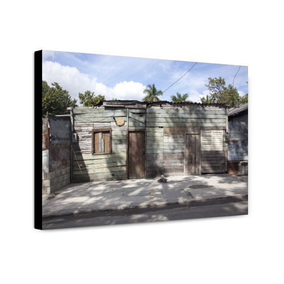 Canvas Print: Small Houses Near The Entrance Of The Ernest Hemingway House In