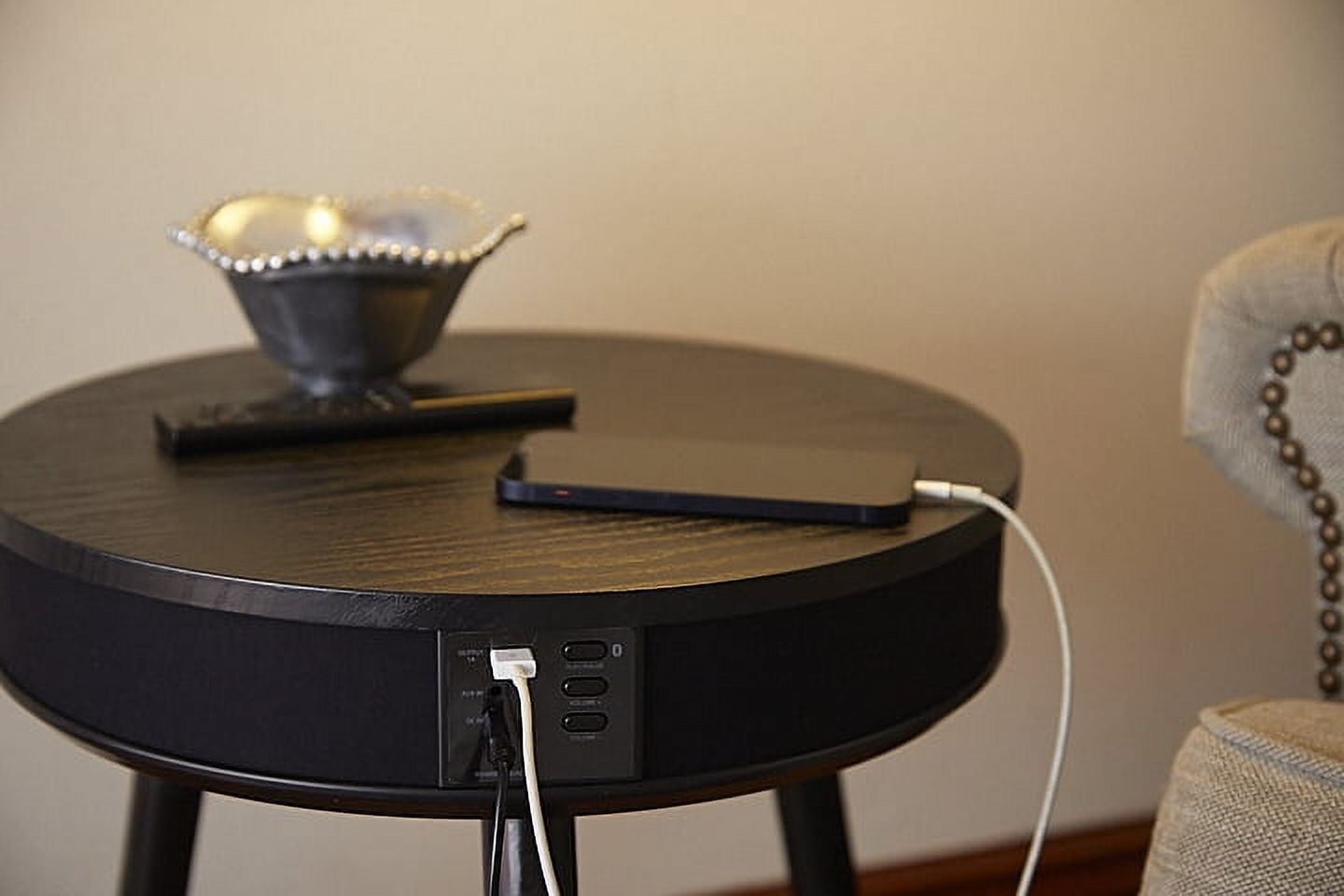 DecorTech Round End Table with Bluetooth Speaker and USB Charging Port, Black