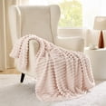 thumbnail image 2 of Manta Bedsure, suave y acogedora, para sofá, rosa, 50 x 60 pulgadas, 2 of 8