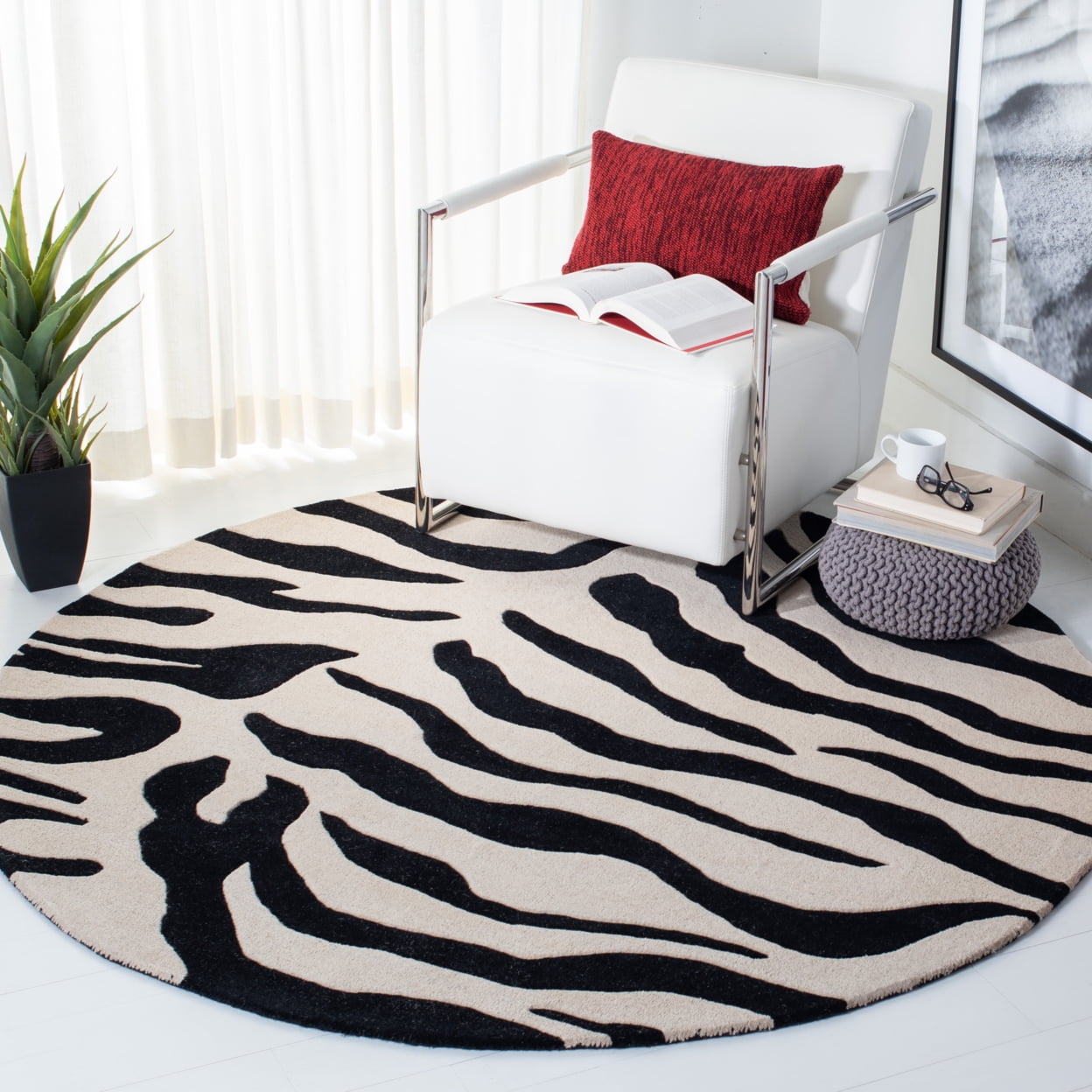 SAFAVIEH Soho Frazier Zebra Striped Wool Area Rug, Beige/Black, 7'6" x 9'6"