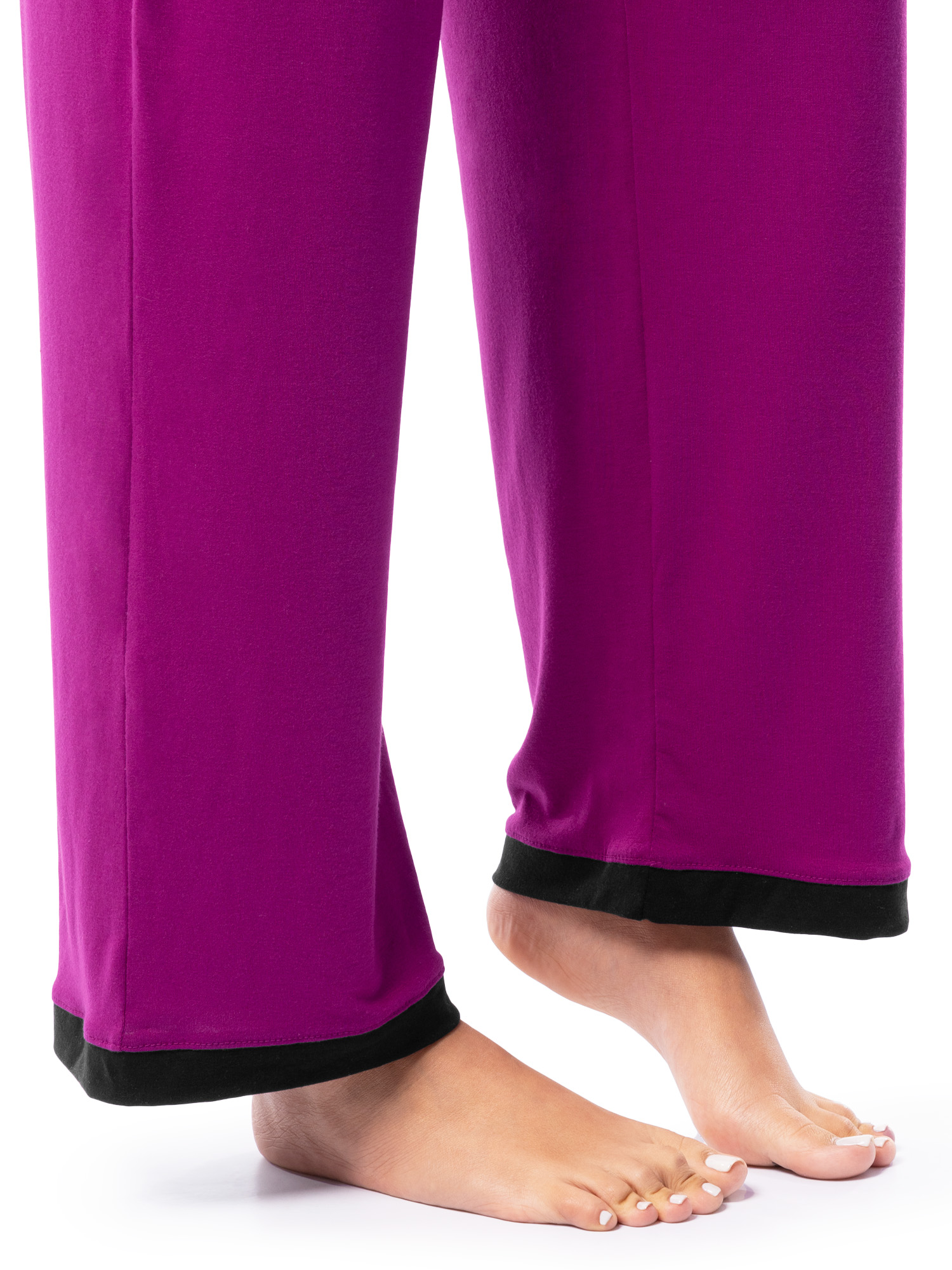 Fruit of the Loom Women's Soft & Breathable V-Neck Short Sleeve Top & Pajama Pant Set, Sizes S-4X
