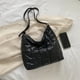 thumbnail image 2 of Bolso tote de hombro de moda acolchado de algodón de gran capacidad con asa superior (negro), 2 of 8