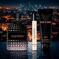 thumbnail image 2 of Set de regalo Valentino Uomo Born In Roma (Eau de Parfum 3.4 fl. oz Gel de ducha 2.5 fl. oz Eau de Parfum Mini 0.34 fl. ozl), 2 of 4