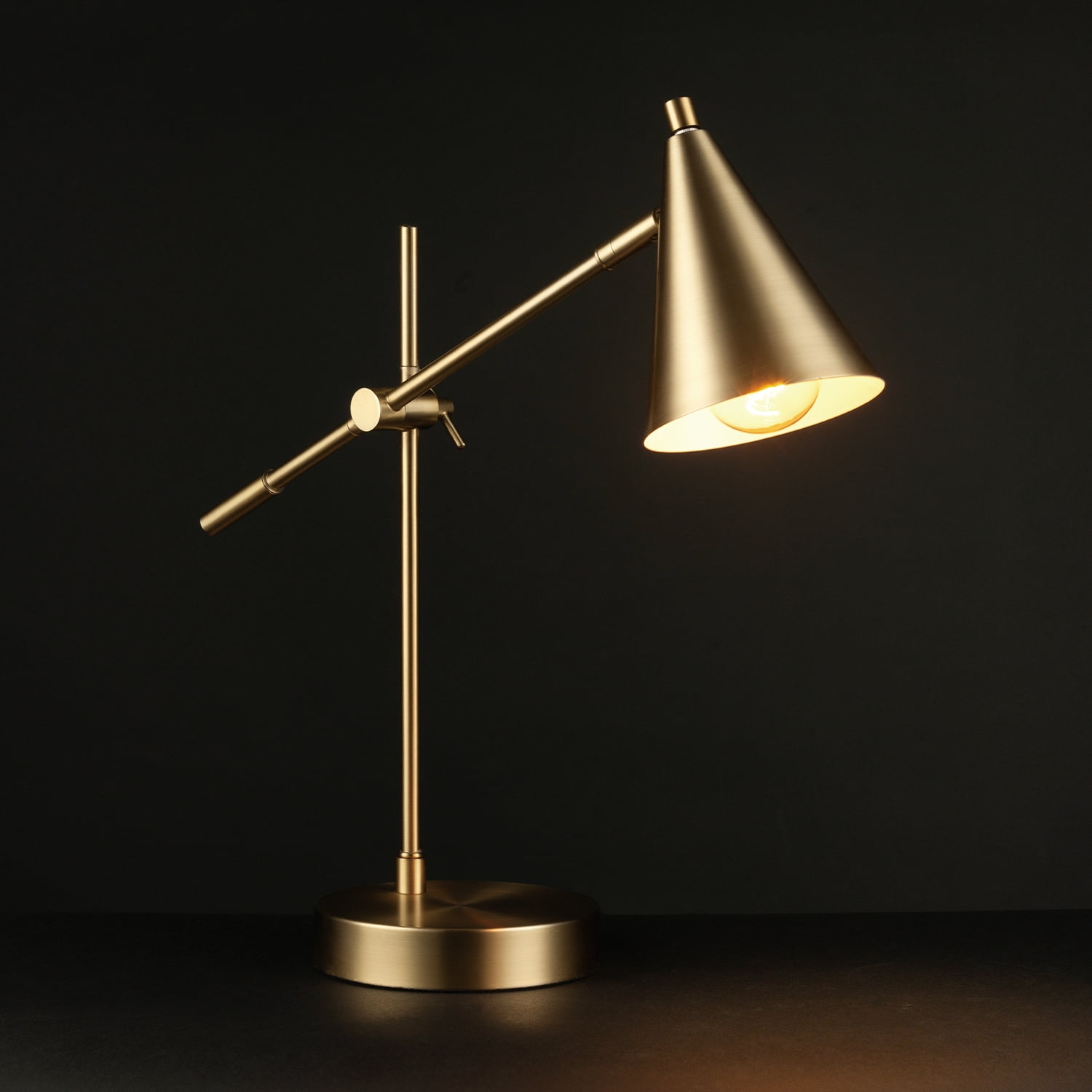 Novogratz x Globe Tacoma 18" Matte Brass Balance Arm Desk Lamp, 52887