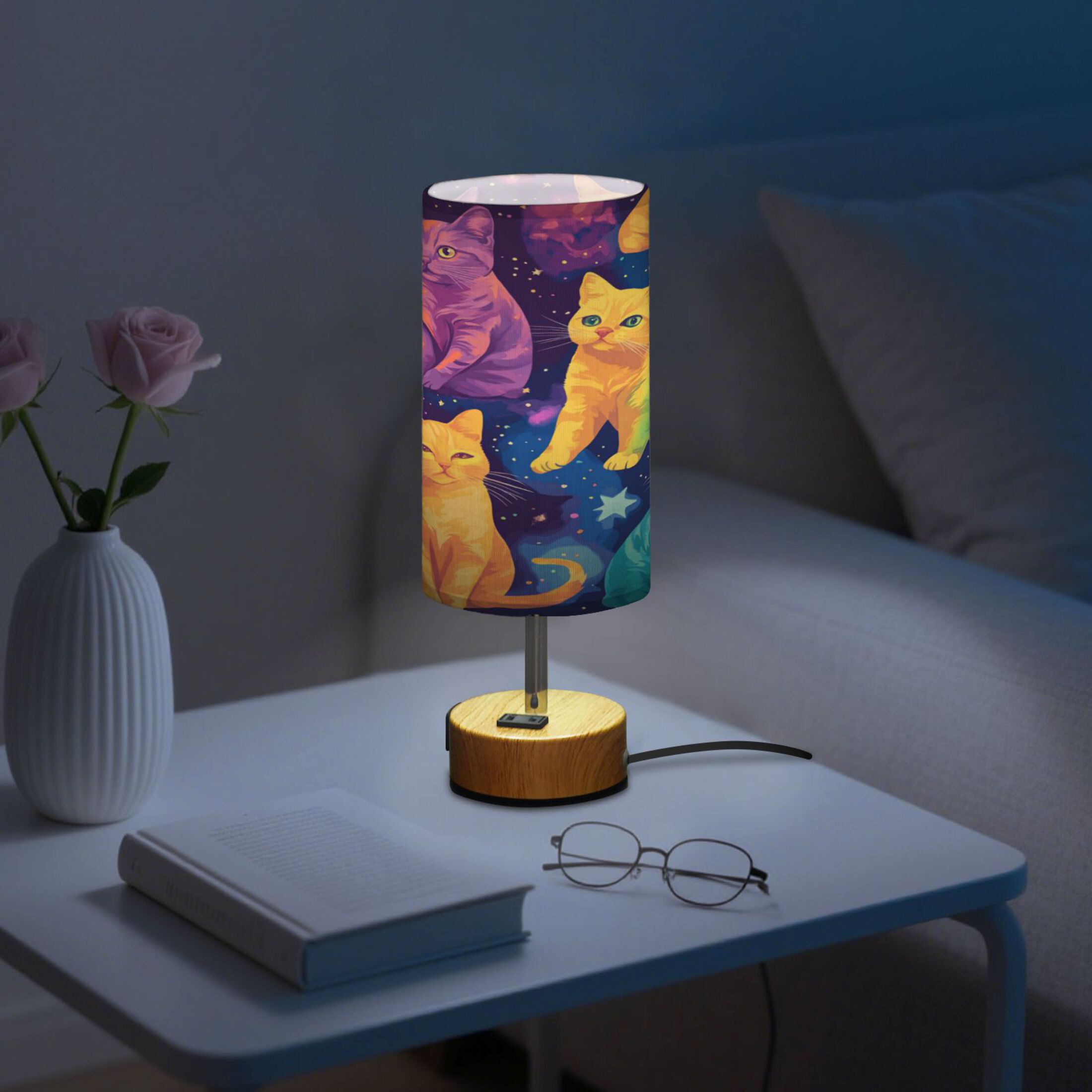Touch-Control 3-Color Desk Lamp with Plug – Energy-Saving LED + 3 Simultaneous Charging Ports Cats in The Stars
