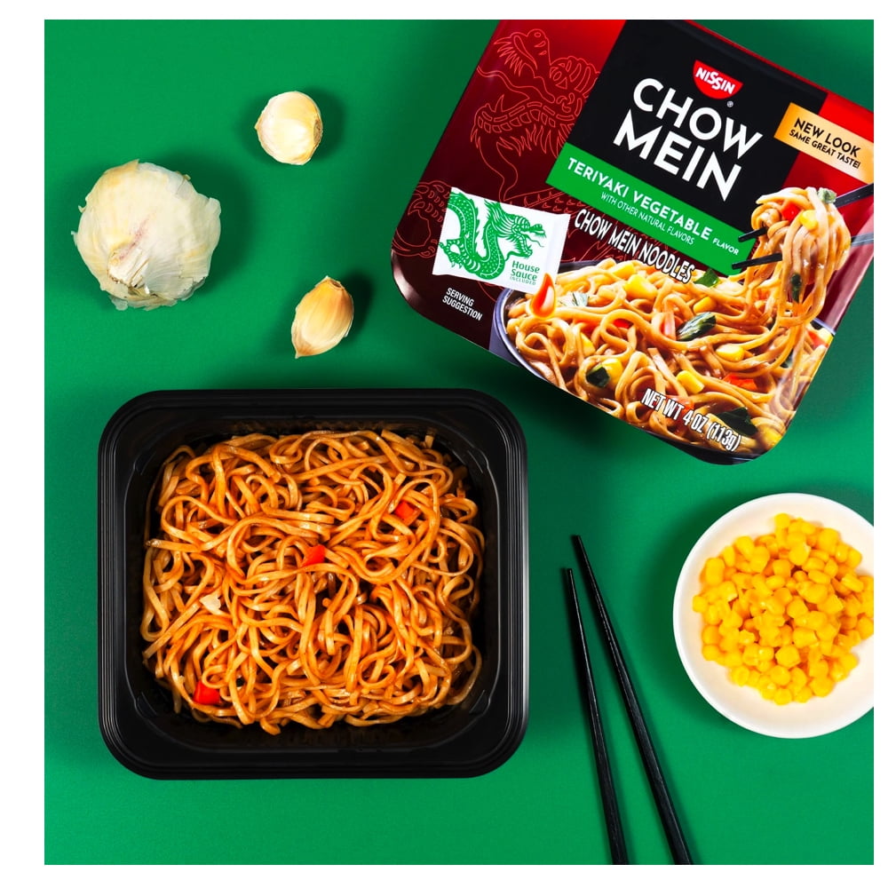 Everyday Necessiteez Chow Mein Instant Noodles, Teriyaki Vegetable Flavor, 4.0 oz -Pack of 8. Comes with Custom Tote and porte pot