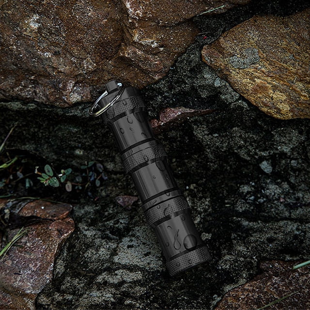 TIMIFIS Rangement Extérieur Portable Étanche à l'Eau en Alliage d'Aluminium Boîte à Médicaments Scellée pour Voyage en Plein Air Randonnée Camping Escalade Tourisme Utilisation Boîte à Médicaments Divisée Camping et Randonnée