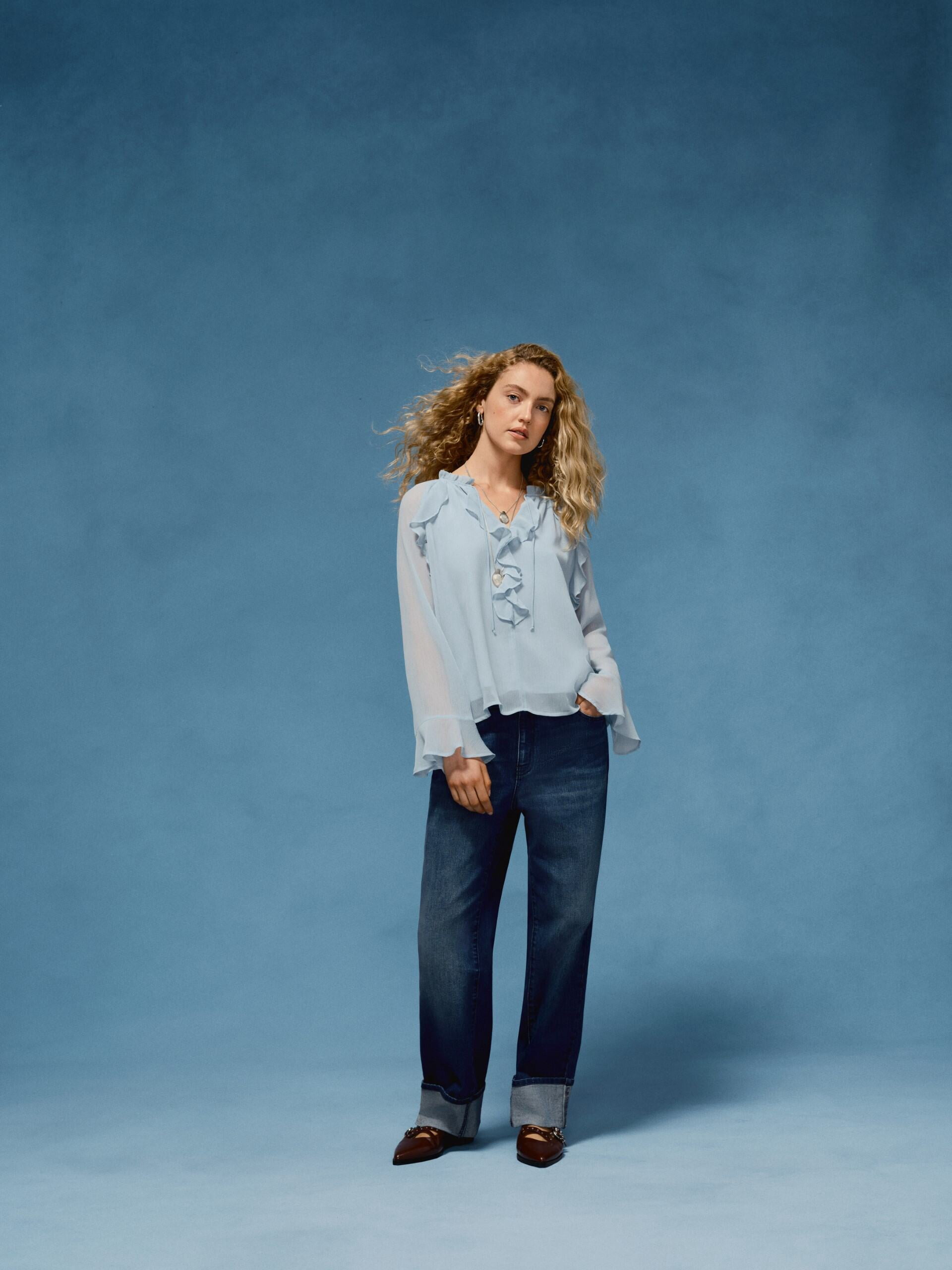 Time and Tru Women's High Rise Straight Leg Cuffed Jeans, 29" Inseam, Sizes 2-20