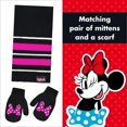 thumbnail image 4 of Set de Gorro, Bufanda y Manoplas para Niñas Pequeñas de Minnie Mouse de Disney, 4 of 6