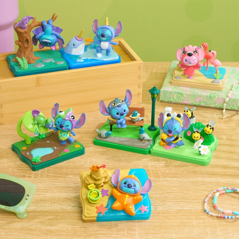 HAPPY HAUL Disney Stitch Goes Wild Scene Setters Blind Box
