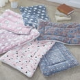 thumbnail image 5 of Cojín de asiento tipo manta para gatos y perros, cojín de protección reforzado para otoño e invierno, 2 piezas, 5 of 5