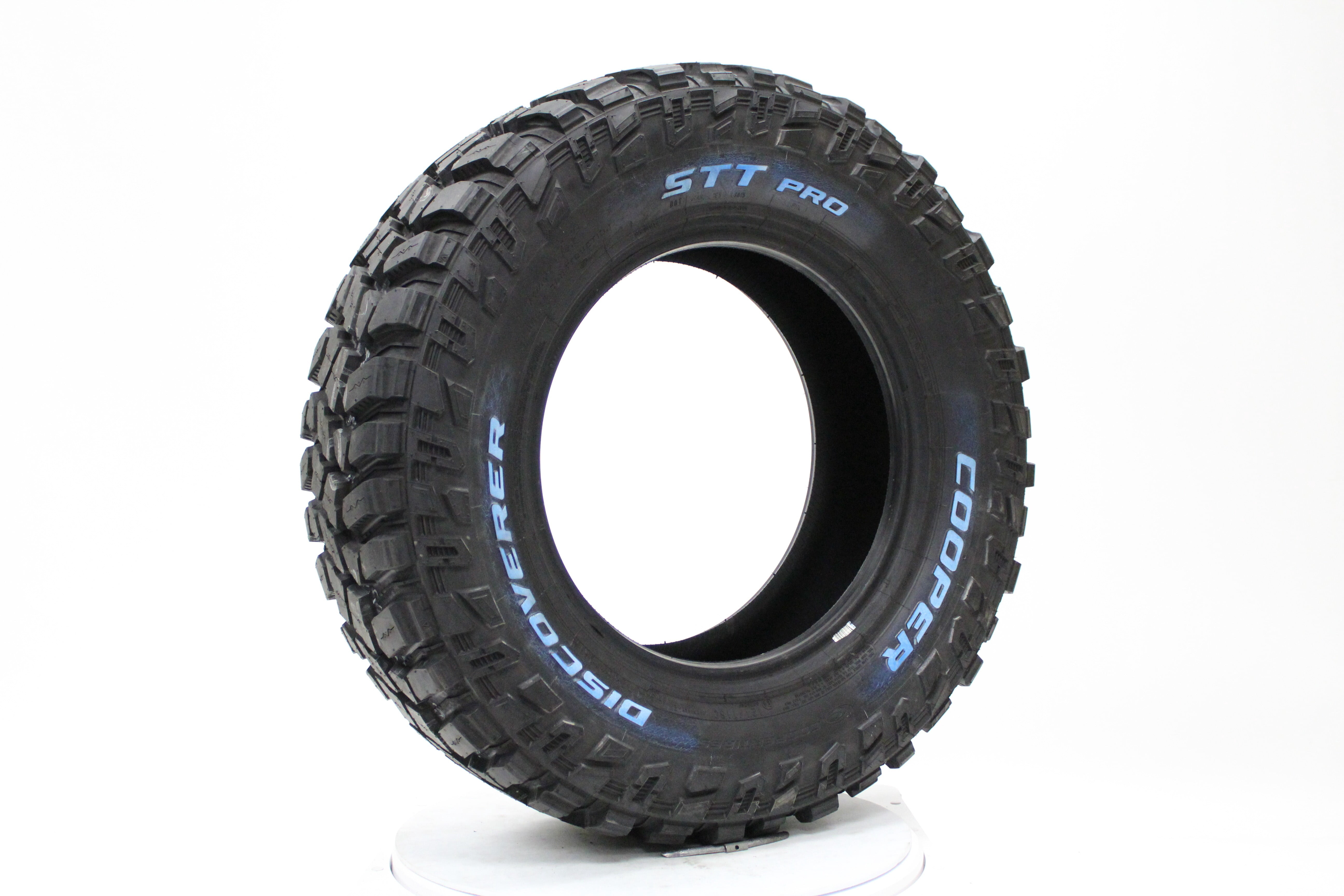 Cooper Discoverer STT PRO 235/85R16 120 Q Tire