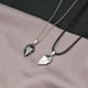 thumbnail image 4 of Collar Medio Corazón Regalo simple Imán Suéter Cadena Collares pendientes para Pareja Amistad Boda Navidad Cumpleaños Blanco negro, 4 of 7