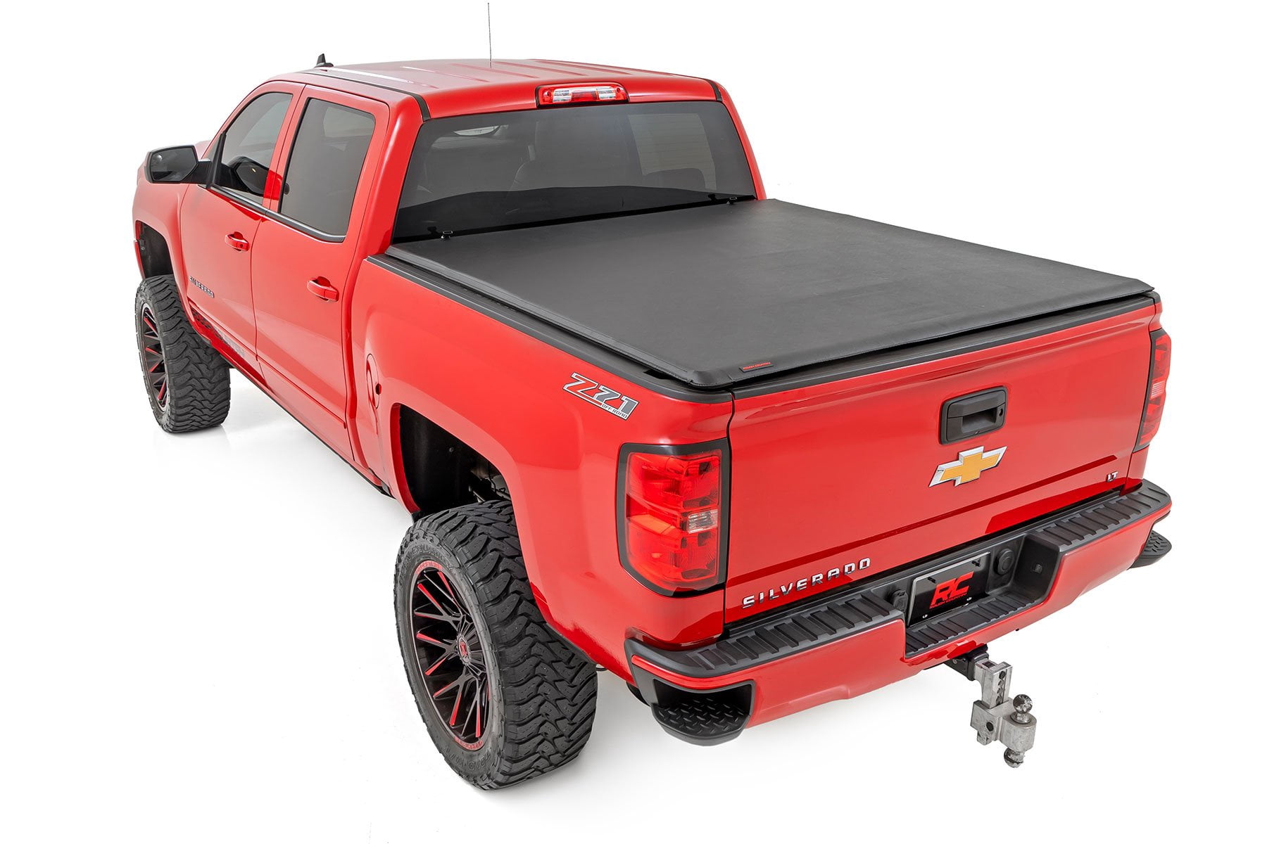 Rough Country Soft Roll-Up Bed Cover for 14-18 Chevy/GMC 1500 | 5'9" - 42119551