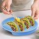 thumbnail image 4 of Juego de 2 platos de silicona para tacos, ideales para cenas y fiestas familiares sin complicaciones. Bandeja apta para microondas y horno. Capacidad para 4 tacos cada una., 4 of 5