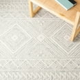 thumbnail image 6 of SAFAVIEH Metro Padraic Medallion Area Rug, Grey/Ivory, 6' x 6' Round, 6 of 8