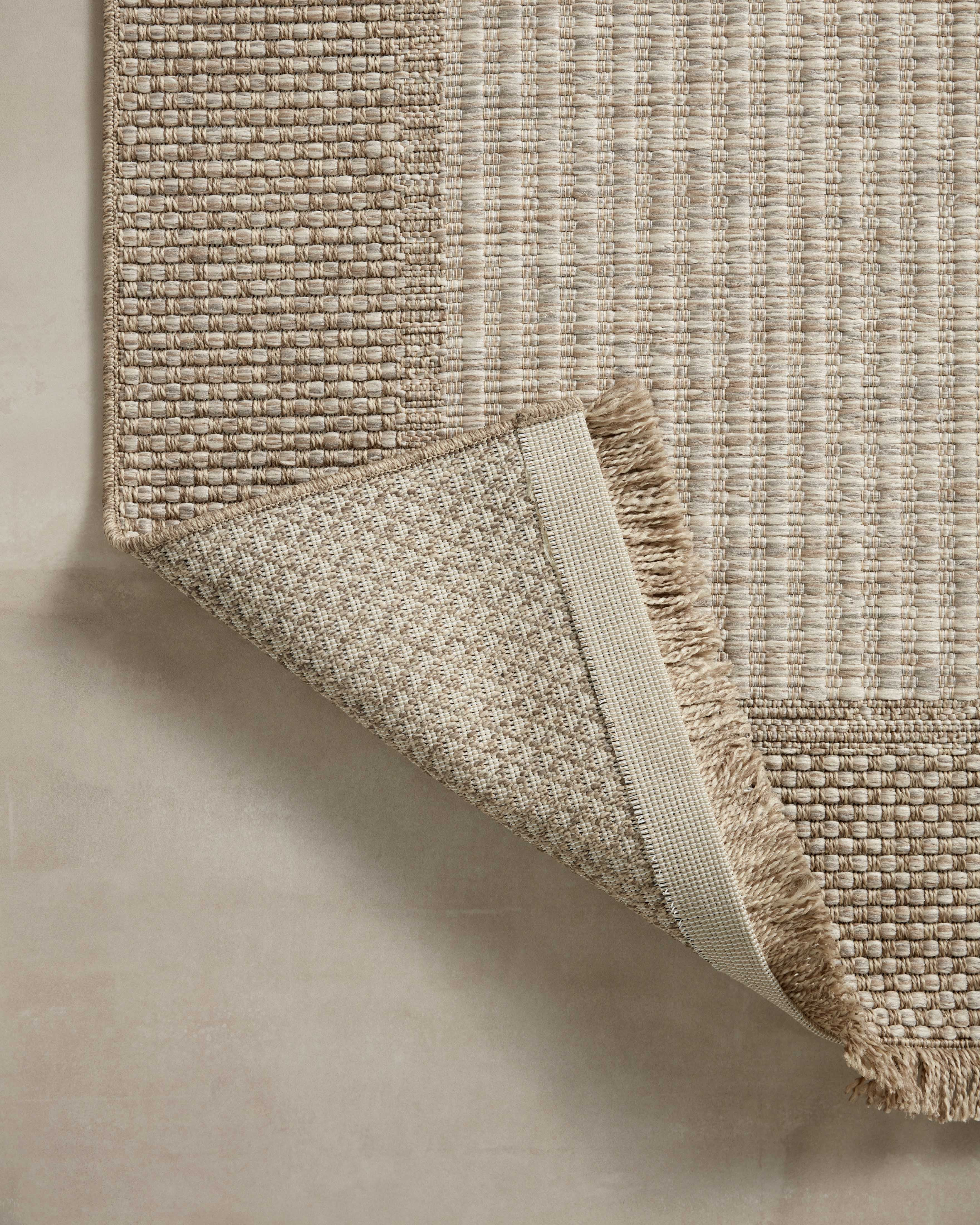 Loloi Dawn Indoor/Outdoor Water-Resistant Patio 6'-4" x 9'-2" Area Rug