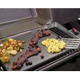 thumbnail image 4 of Broil King 11237 Plancha Porta Chef 320 Y Gem 300 Series 13,15 X 10,42 Pulgadas, Color Negro, 4 of 4