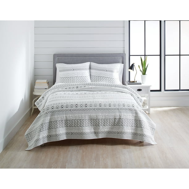 Better Homes & Gardens Embroidered Stripe Full/Queen Quilt Walmart