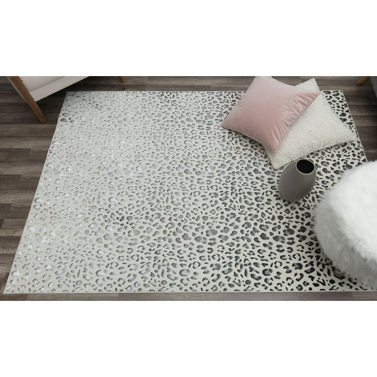 CosmoLiving By Cosmopolitan Natura HZ50A Snow Leopard Animal CosmoLiving By Cosmopolitan Natura HZ50A Snow Leopard Animal