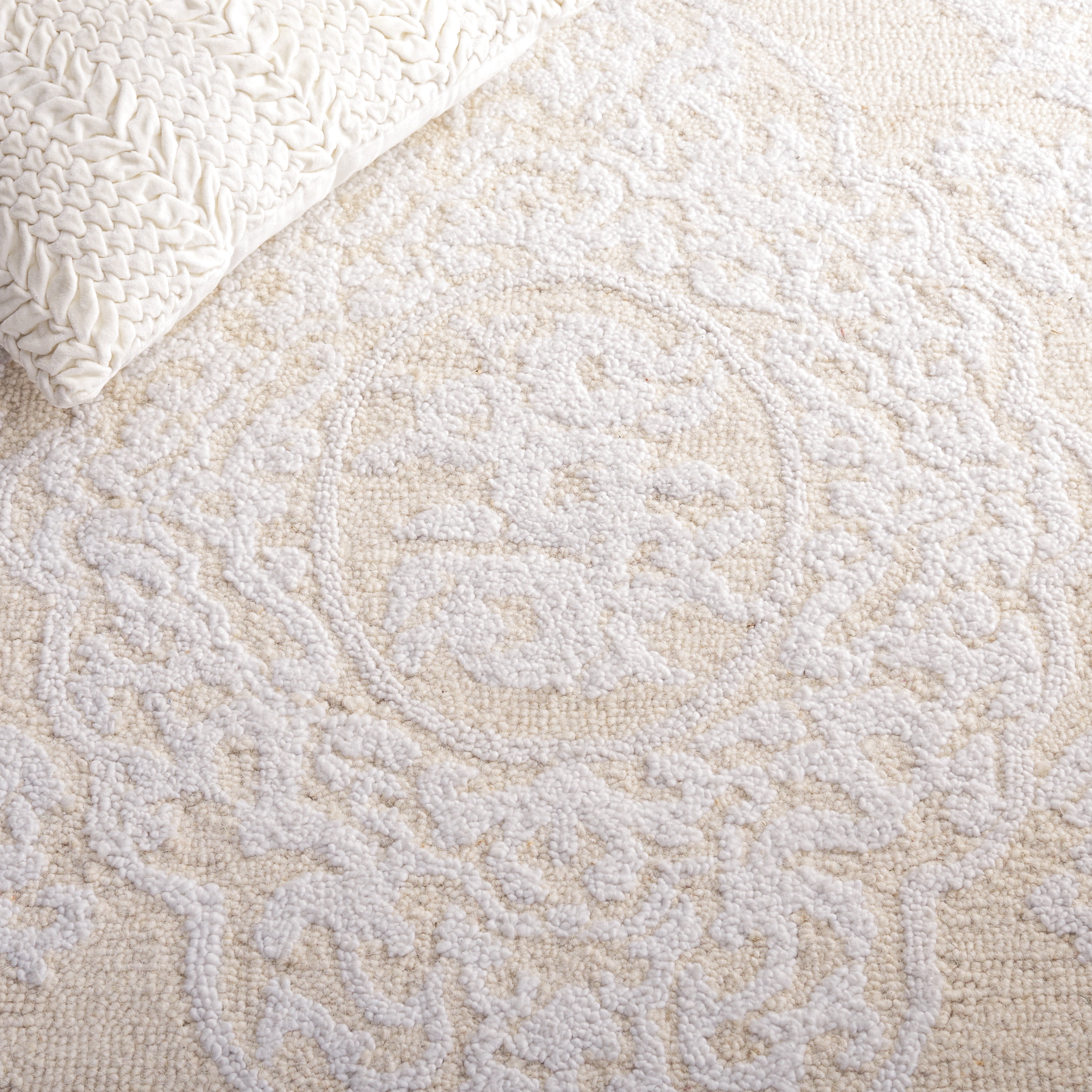 SAFAVIEH Abstract Patrick Oriental Runner Rug, Ivory/Beige, 2'3" x 8'