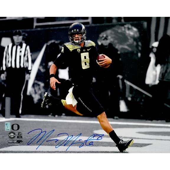 Marcus Mariota Autographed 16x20 Photo Oregon Ducks MM Holo 89243