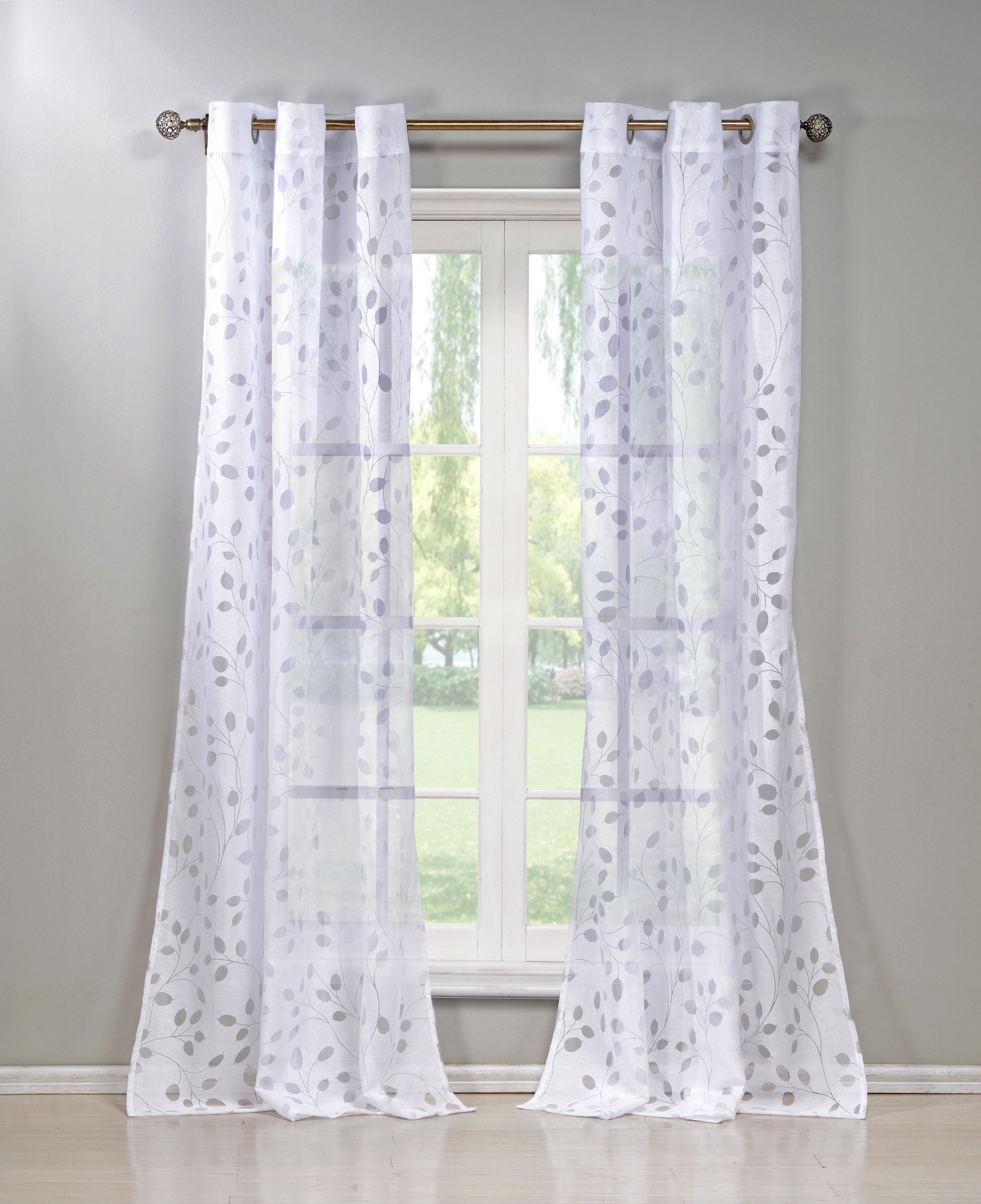 Choosing White Curtains With Pattern
