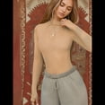 thumbnail image 4 of Blusa de Larga de para Mujer, Blusa de Encaje Transparente con Cuello Alto y Bordado Floral. Albaricoque M, 4 of 8