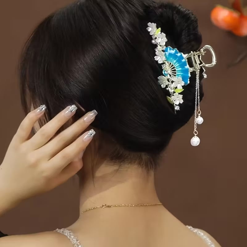 Retro and elegant new Chinese style rhinestone flower hairpin, imitation pearl tassel fashionable clip, elegant hair accessory