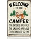 thumbnail image 1 of Letrero de bienvenida para autocaravana, decoración retro para pared de autocaravana, letrero de hojalata de metal de 20 x 30 cm, divertido póster de arte vintage con reglas para acampar., 1 of 7