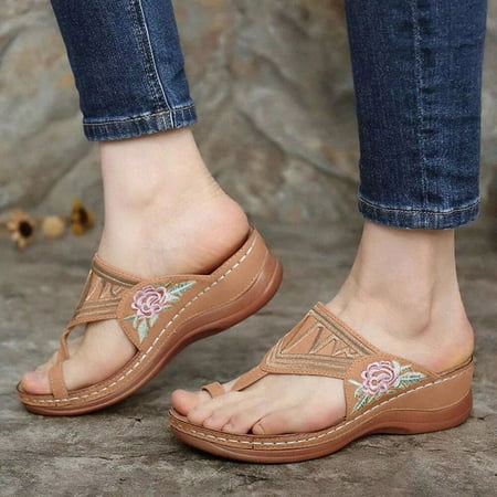 

Christmas Large Size Embroidered Buckle Clip Finger Comfortable Wedge Heel Female Sandals