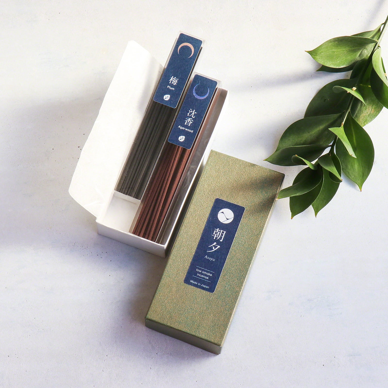 Asayu Japan Low Smoke Incense Sticks Set Plum & Agarwood Made in Japan 40gr