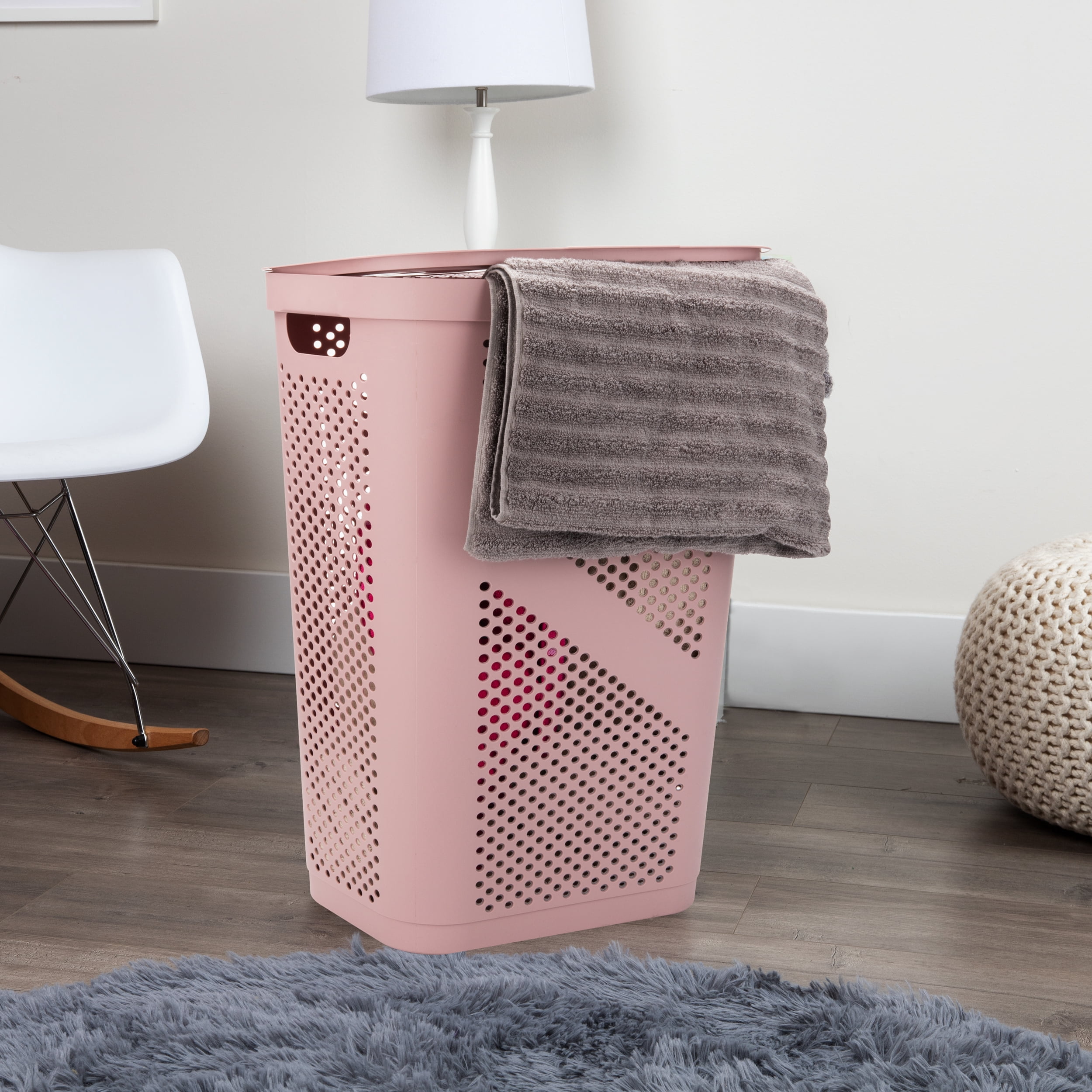 Mind Reader 60L Slim Laundry Hamper, Lid, Ventilated, Plastic, 17.25"L x 13.75"W x 23.5"H, Pink