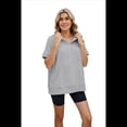 thumbnail image 3 of Sudadera con Capucha de Media Cremallera para Mujer, de Corta, Informal, con Bolsillos. Gris M, 3 of 10