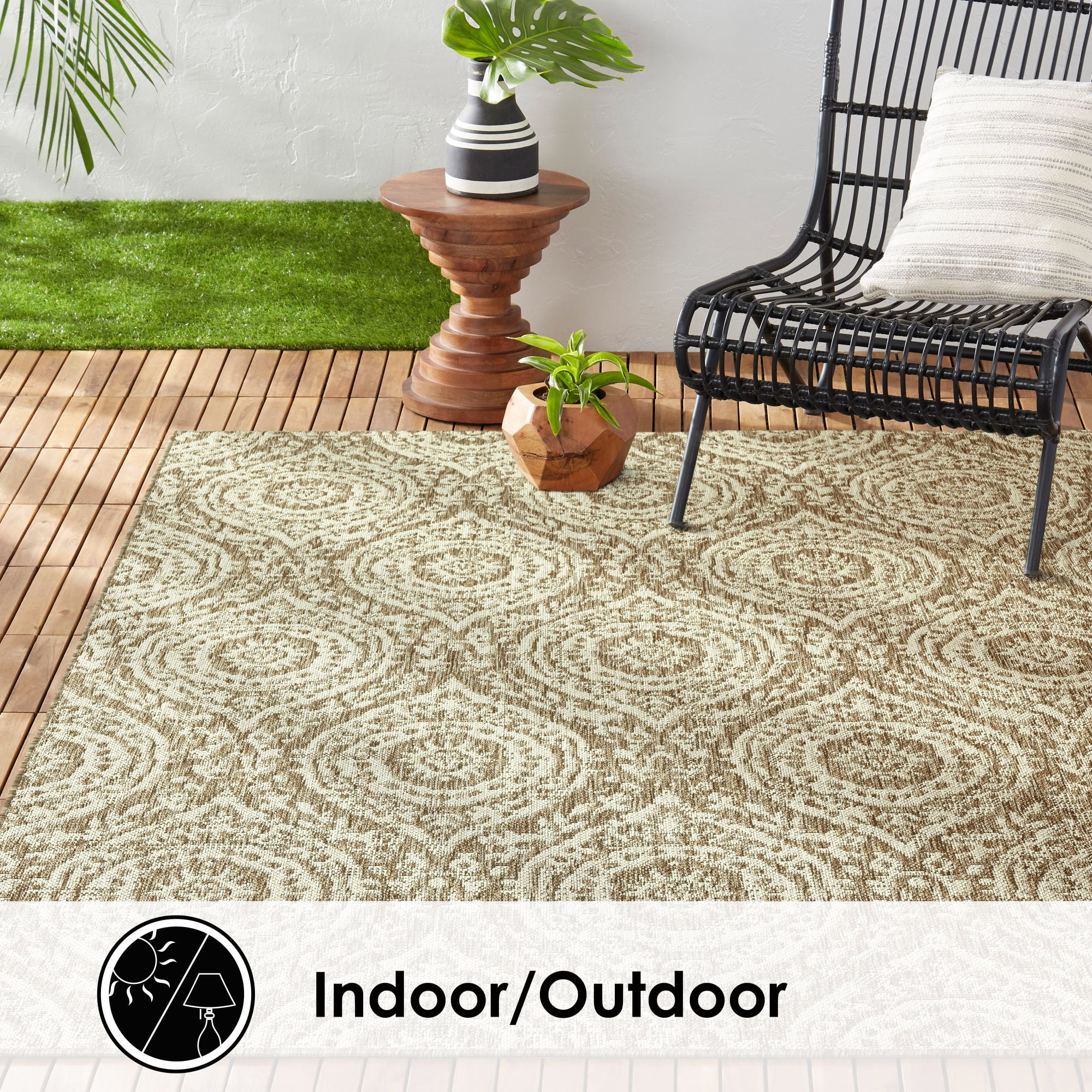 Nicole Miller New York Patio Country Zoe Moroccan Damask Indoor/Outdoor Area Rug, Taupe/Ivory , 7'9"x10'2"