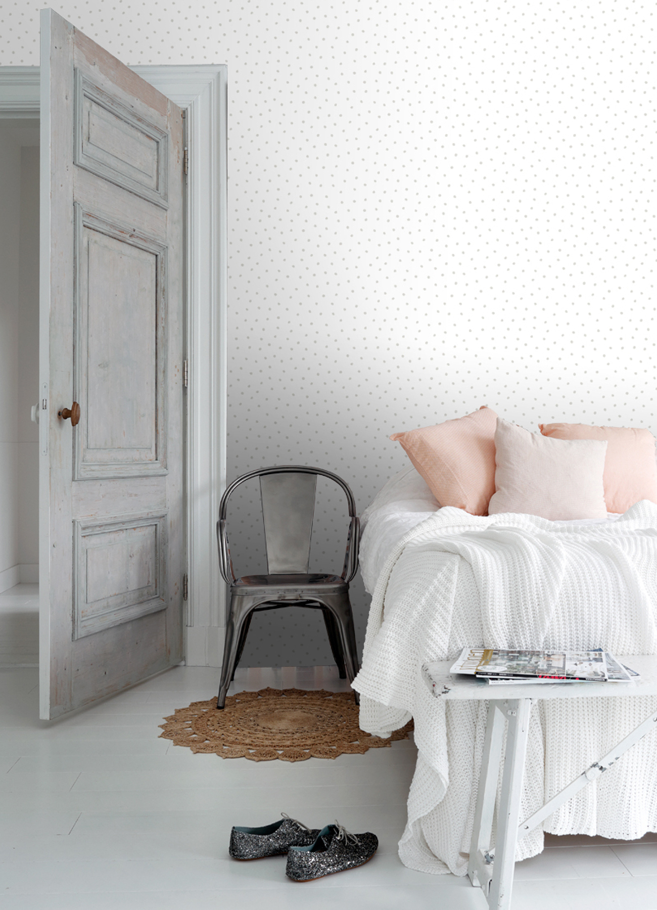 Chesapeake Kiki Pink Monkeys Wallpaper, 20.9-in by 33-ft