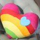 thumbnail image 4 of 1 cojín de peluche con forma de corazón de arcoíris, ideal como regalo creativo para el hogar, la tienda o el coche (estilo corazón)., 4 of 6