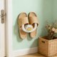 thumbnail image 4 of Estante adhesivo de pared para sandalias | Soporte para zapatos sin taladro | Organizador autoadhesivo para baño, 4 of 6