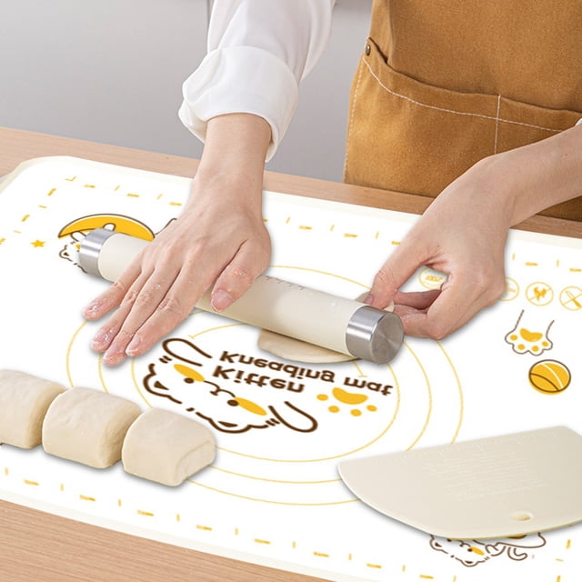 TIMIFIS Small Ornamentation Medium Silicon Kneading Mat Non Stick and Easy to Clean Baking Must Have Kitchen Gadgets