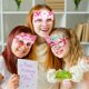 thumbnail image 3 of Diademas y marcos de gafas con flores coloridas para el Día de la Madre, decoraciones de fiesta para niños y mamás, 3 of 8