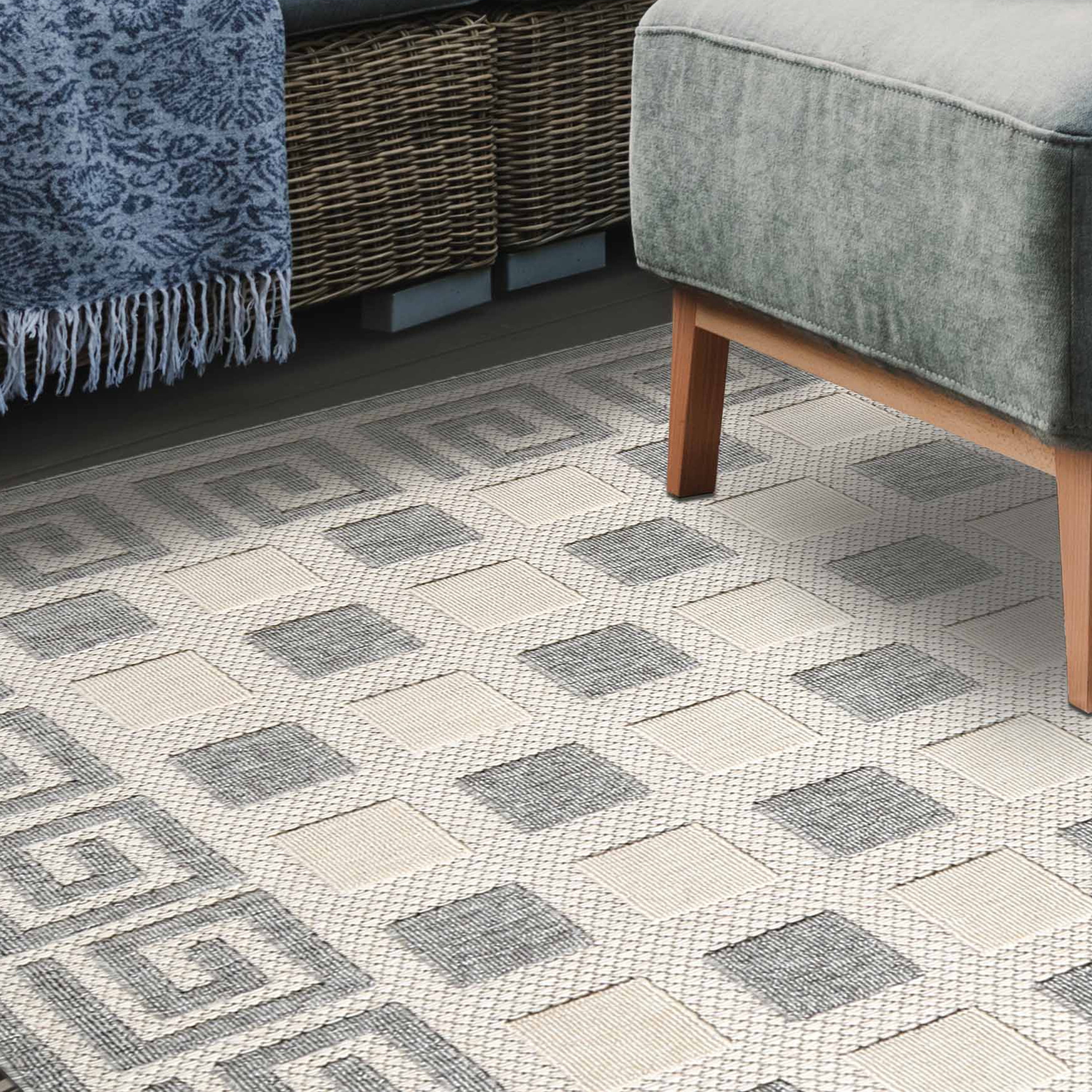 Superior Nila Greek Key Indoor Outdoor Area Rug, 6' x 8' 10", Cream