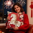 thumbnail image 1 of Funda de almohada decorativa con temática del Año de los Caballos y estampado rojo festivo. Ideal para sala de estar, sofá, coche o mesita de noche. Funda de almohada de poliéster., 1 of 6