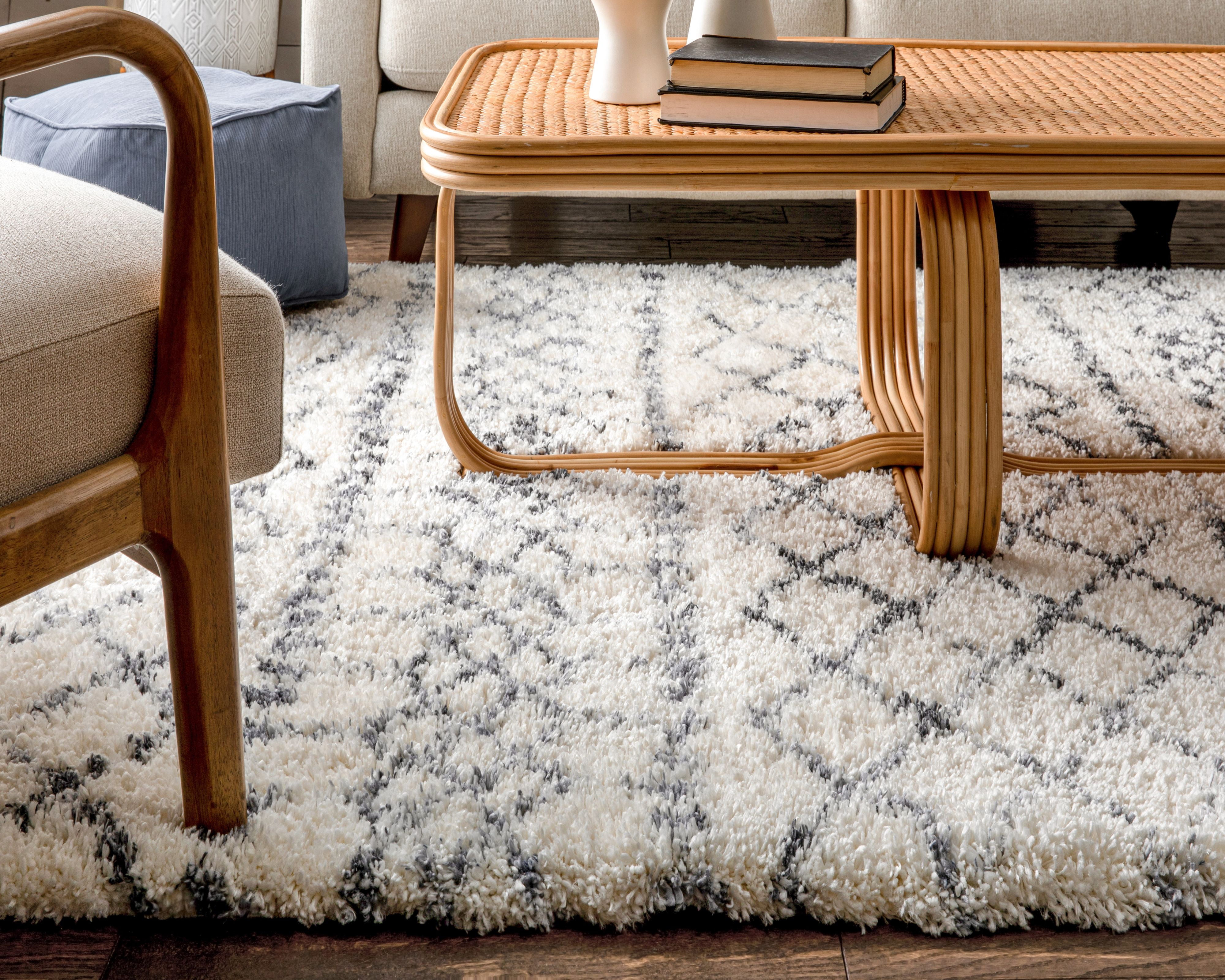 Well Woven Chloe Blossom Moroccan Trellis Ivory 5'3" x 7'3" Super Soft & Thick Shag Area Rug