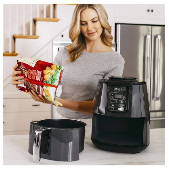 BuiltIn Smart Black Large Electric Air Fryer 4 Qt