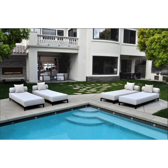 Volantes Outdoor White Chaise Loungers (Set of 4)