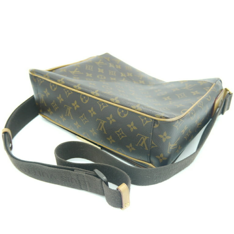 Louis Vuitton Valmy MM shoulder bag  Shoulder bag, Louis vuitton, Vuitton