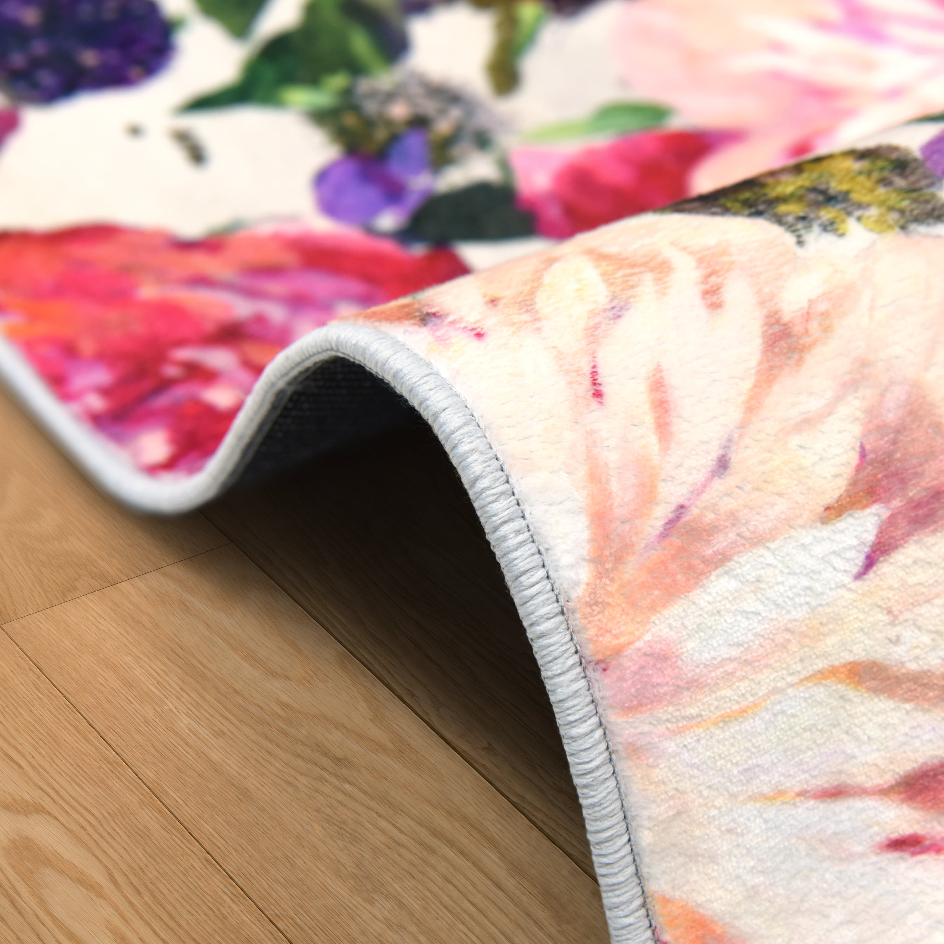 Amoroso B, 5'x8' Hand Washable Flowers Art Area Rug