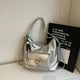 thumbnail image 2 of Bolso de mujer de gran capacidad de cuero suave retro de alta calidad 2025 nuevo bolso de hombro para uso diario bolso de mano de moda, 2 of 5