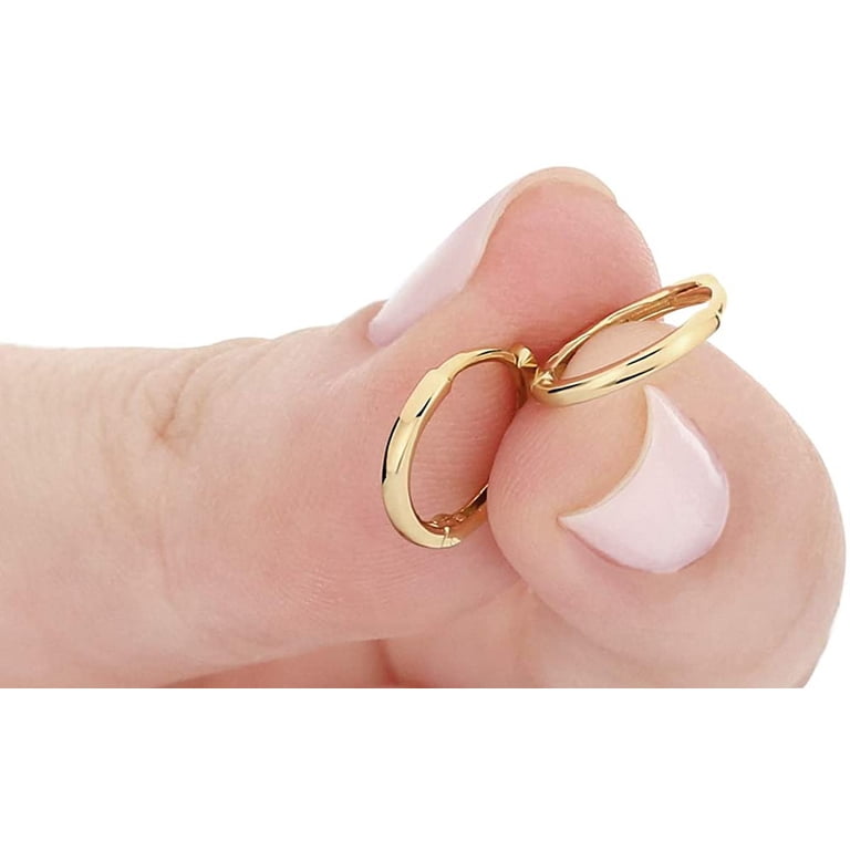14k Gold Tapered Huggie Hoop Earrings 14k Gold Tapered Huggie Hoop Earrings