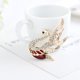 thumbnail image 2 of Minnieouse Broches Cisne de cristal Delicados pines nobles Hermoso broche multifuncional Decoración para niñas Regalo de vestido de fiesta de lujo Accesorios de disfraces Oro+Rojo Minnieouse AP016637-01, 2 of 6
